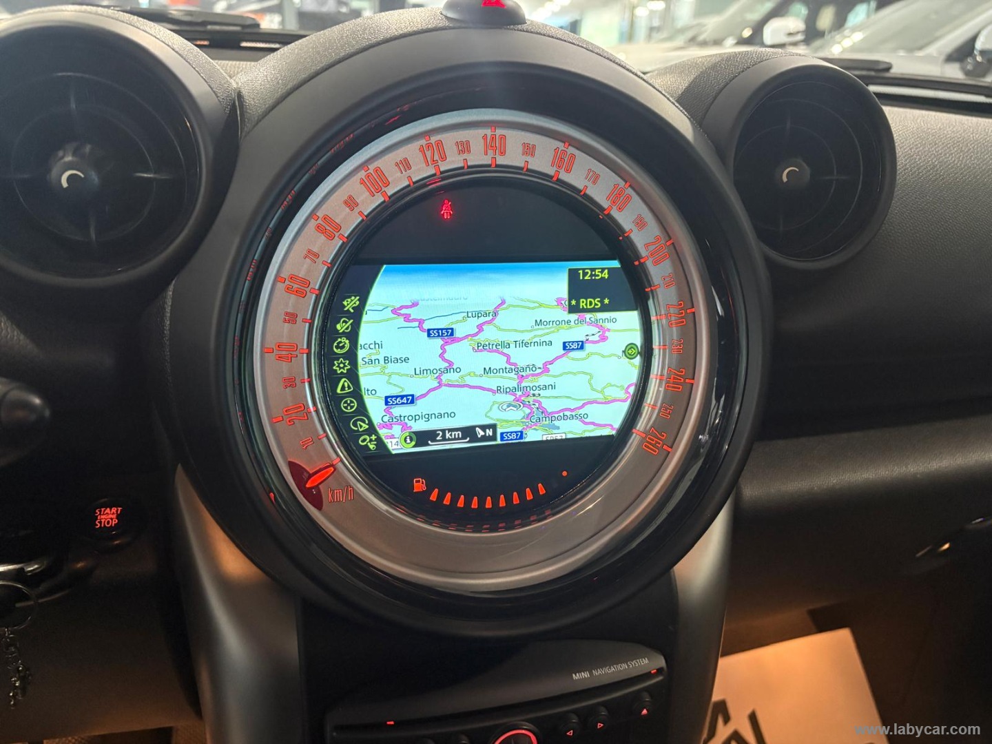Mini Cooper D Business Countryman ALL4 - immagine 18