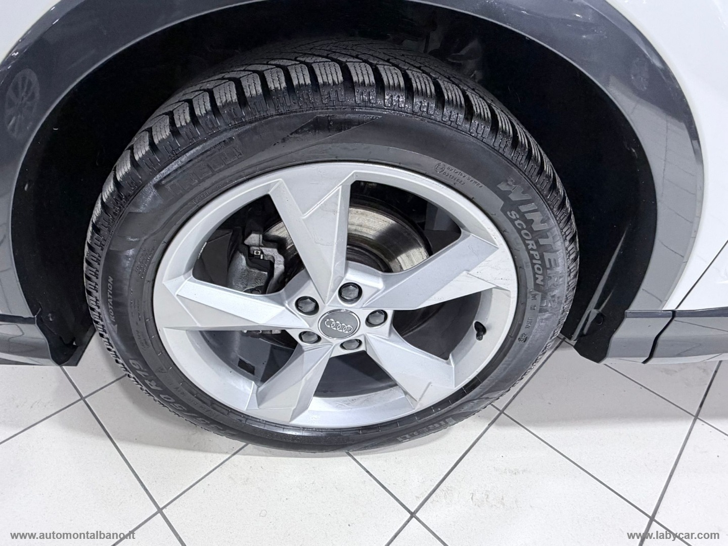 Q3 SPB 35 TDI S tronic Business Plus - immagine 18