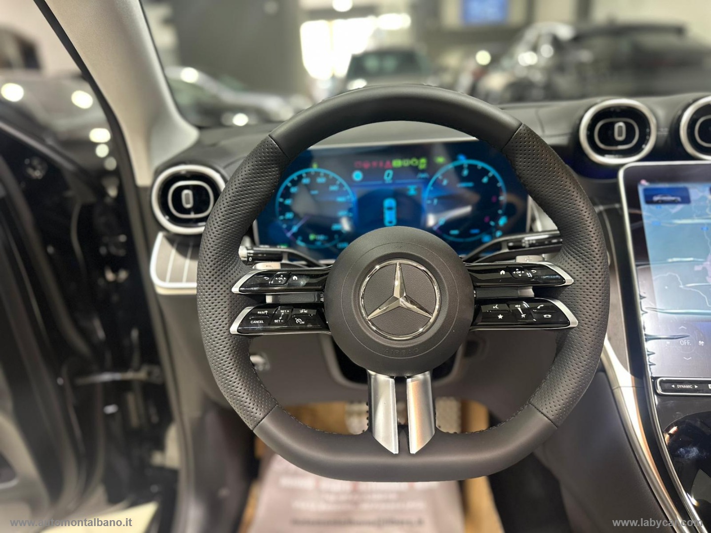 GLC 220 d 4Matic Coupé AMG Line Premium - immagine 18