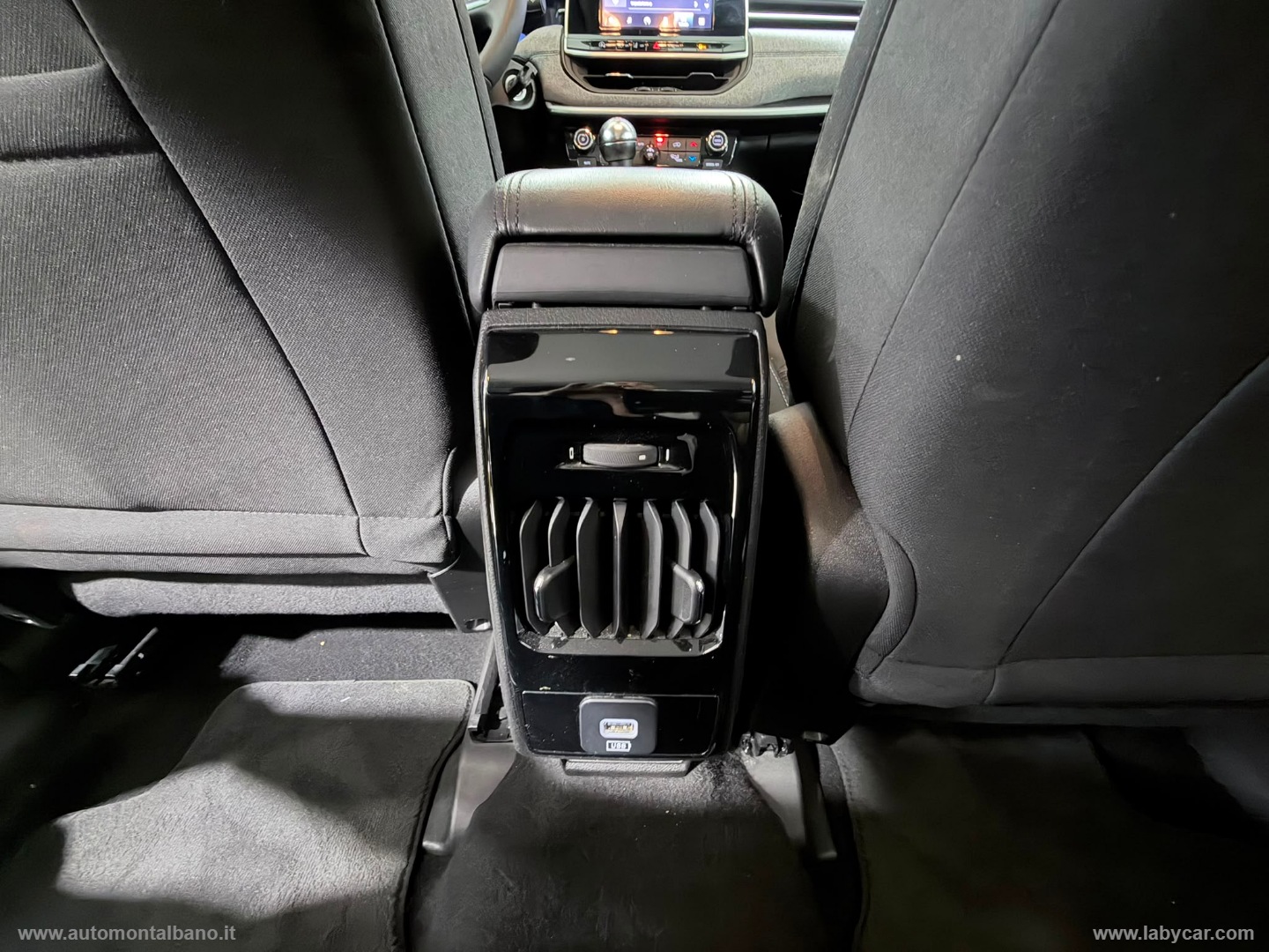 Compass 1.3 T4 2WD Limited - immagine 18