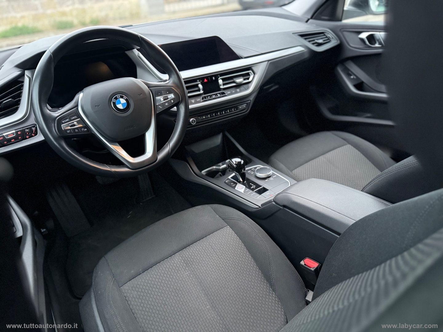216d Gran Coupé Colorvision Edition aut. - immagine 18
