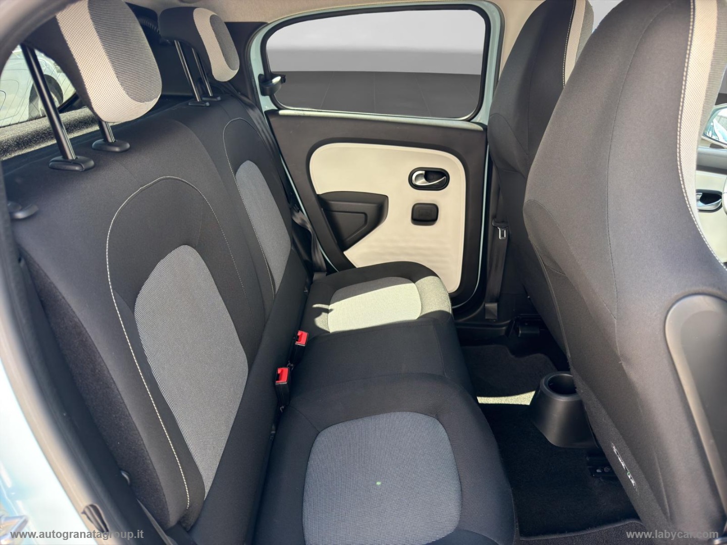 Twingo SCe 65 CV Intens PARI NUOVO! - immagine 18
