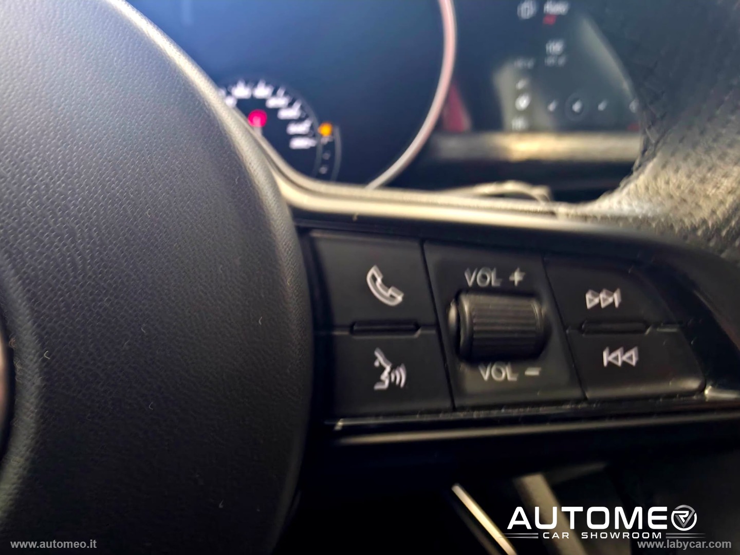 Stelvio 2.2 T.diesel 190 CV AT8 Q4 Bus. - immagine 18