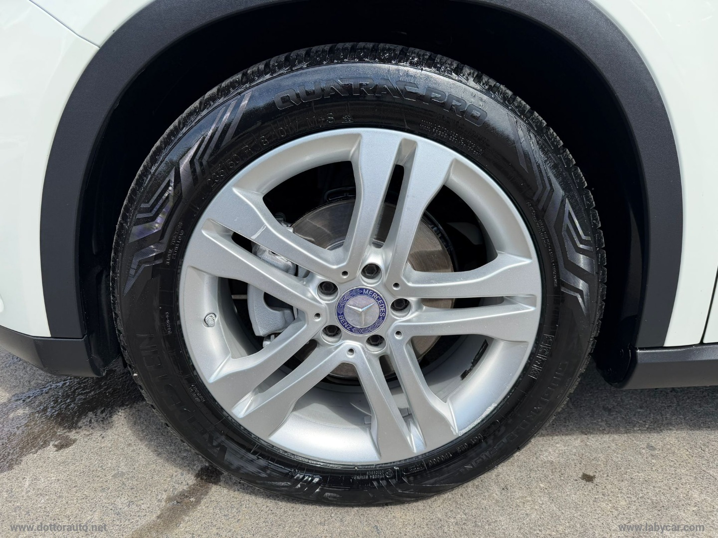 GLA 200 d Automatic 4Matic Premium - immagine 18