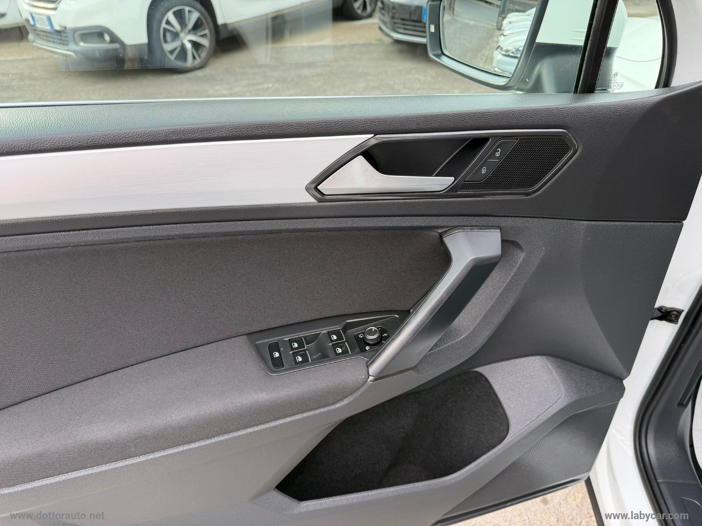 Tiguan 1.6 TDI Business BMT - immagine 18