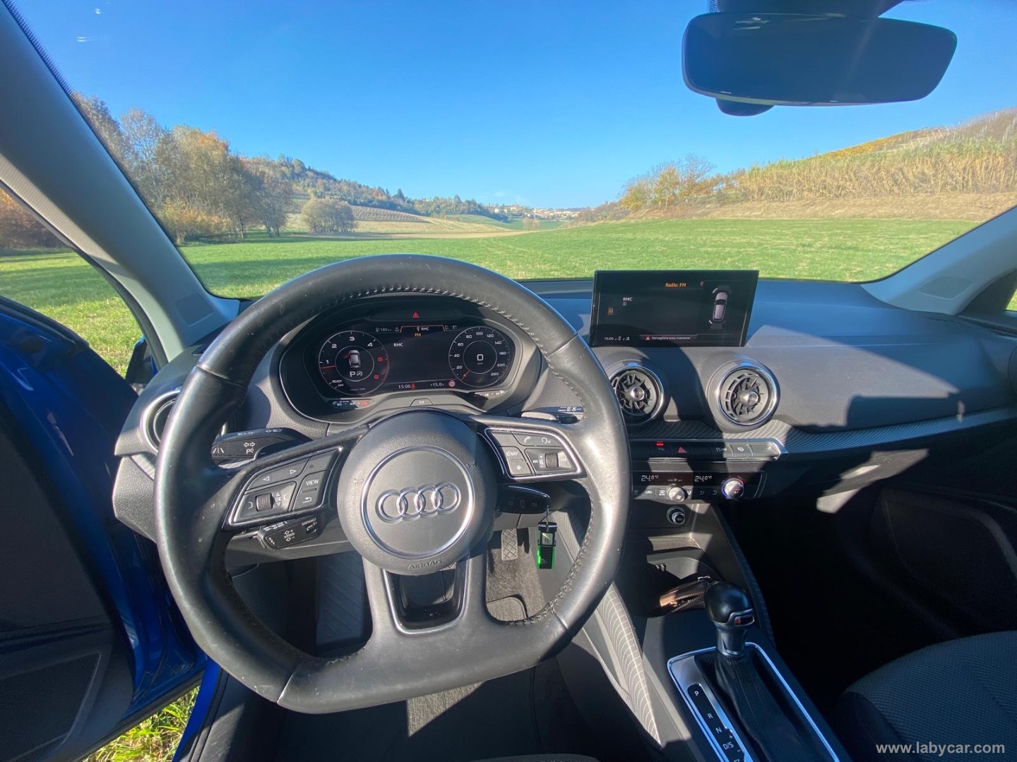 Q2 30 TDI S tronic Business Design - immagine 18