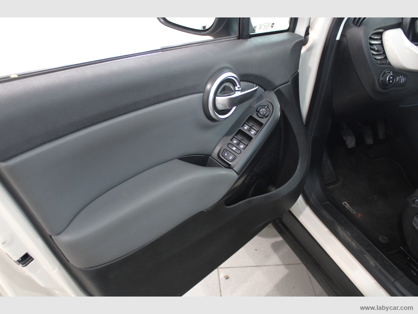 500X 1.6 M.Jet 120 CV Opening Edition - immagine 18