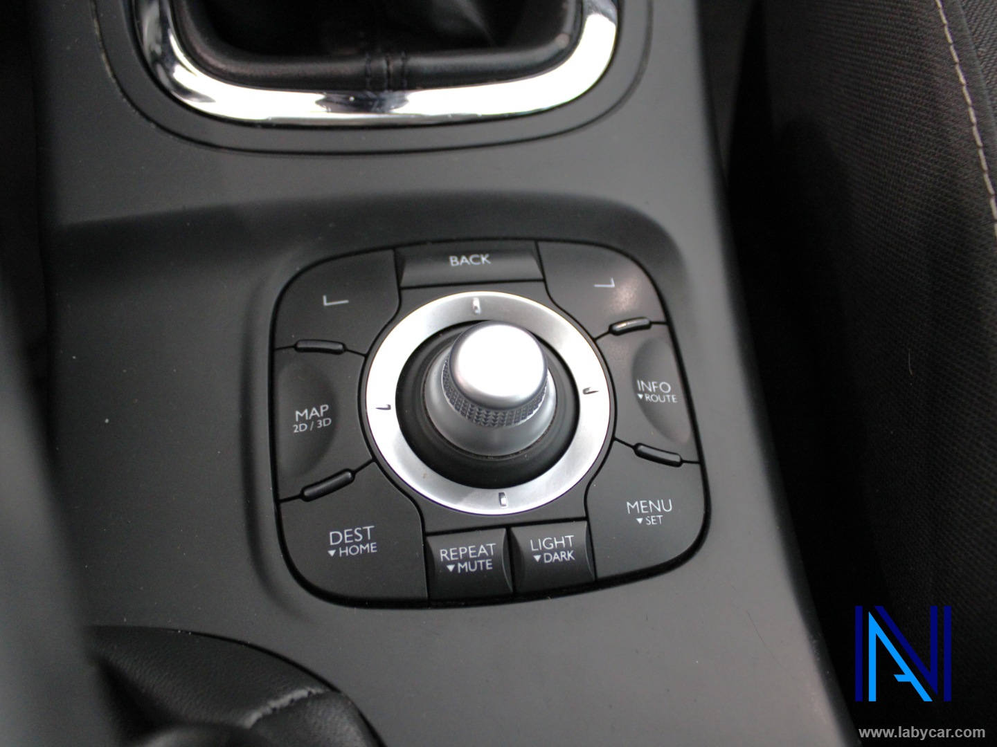 Mégane 1.5 dCi 110 CV S&S SporTour Wave - immagine 18
