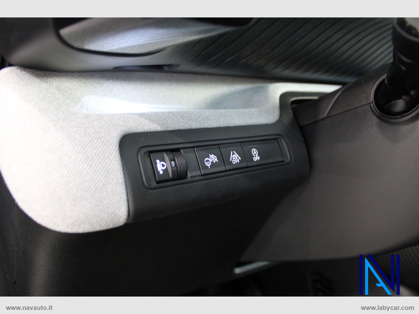 C3 Aircross PureTech Turbo 100 Plus - immagine 18