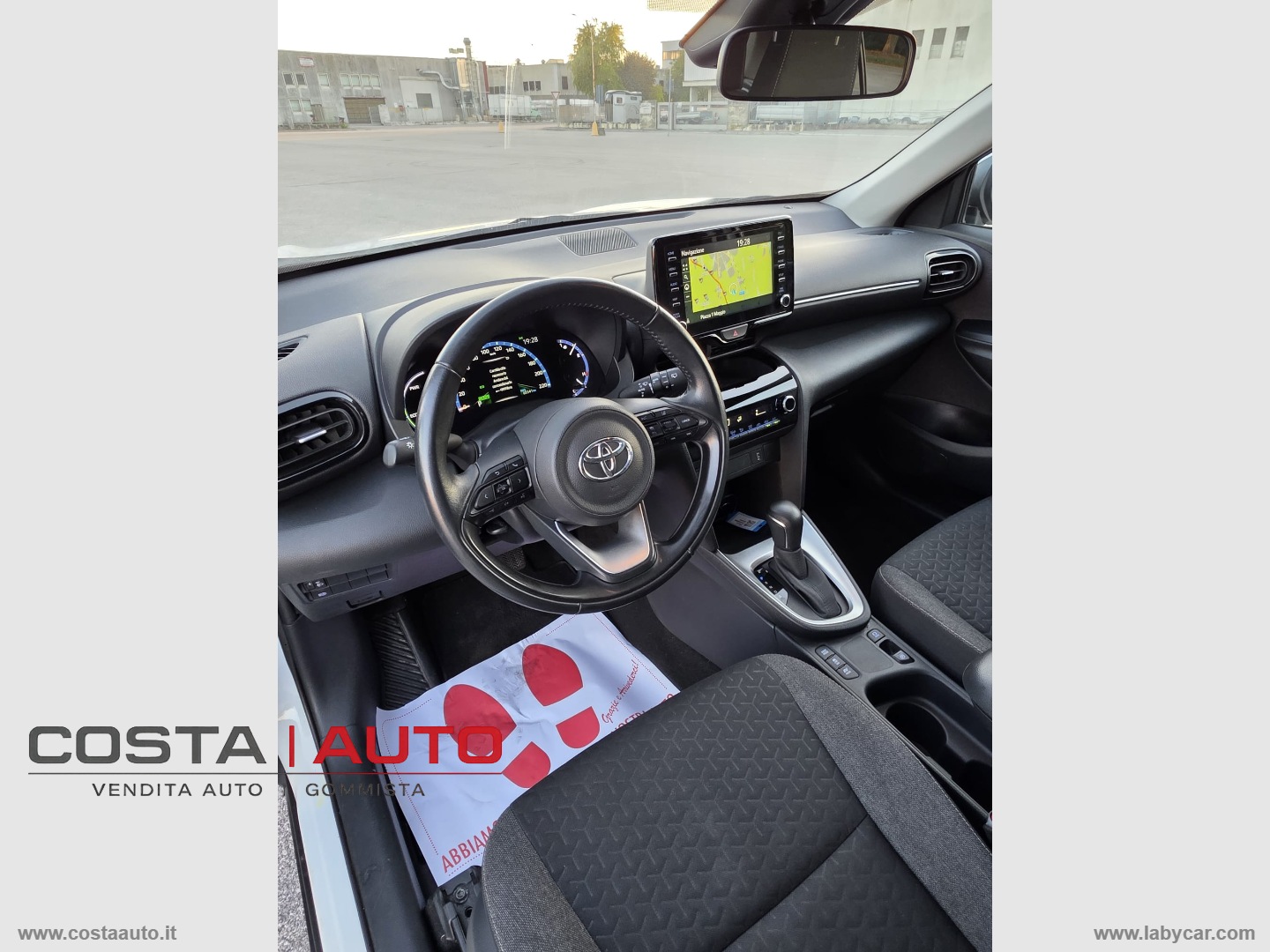 Yaris Cross 1.5 Hybrid 5p. E-CVT Act.Eco - immagine 18
