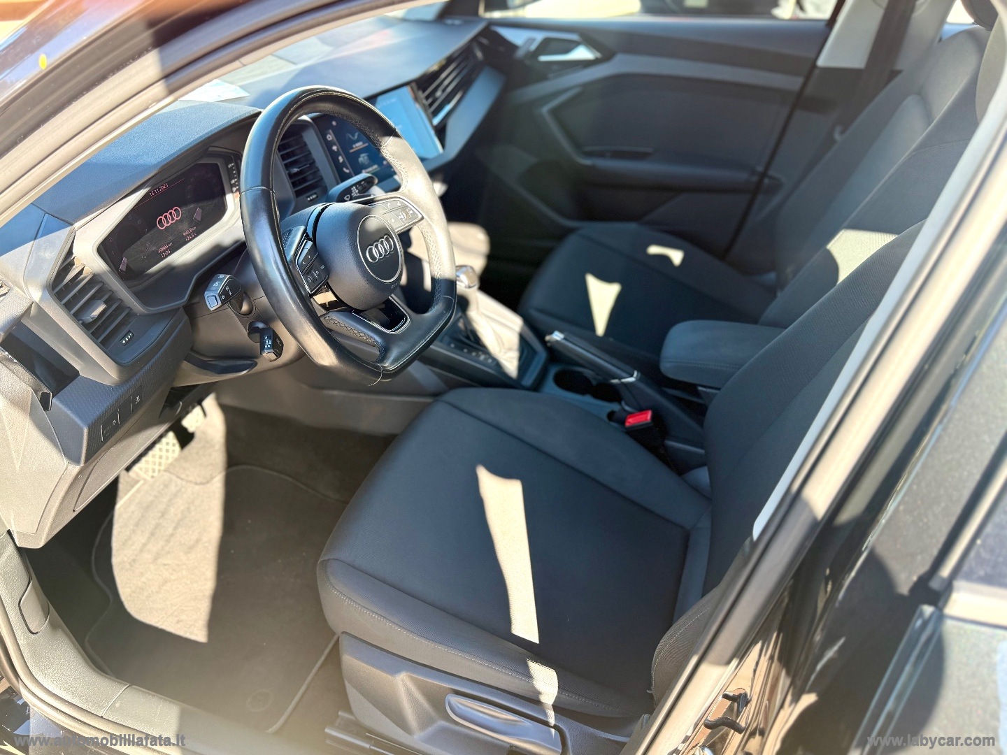 A1 SPB 30 TFSI S tronic Identity Black CAMBIO AUTOMATICO - immagine 18