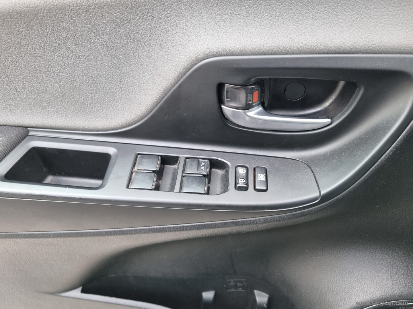 Yaris 1.5 Hybrid 5p. Active - immagine 18