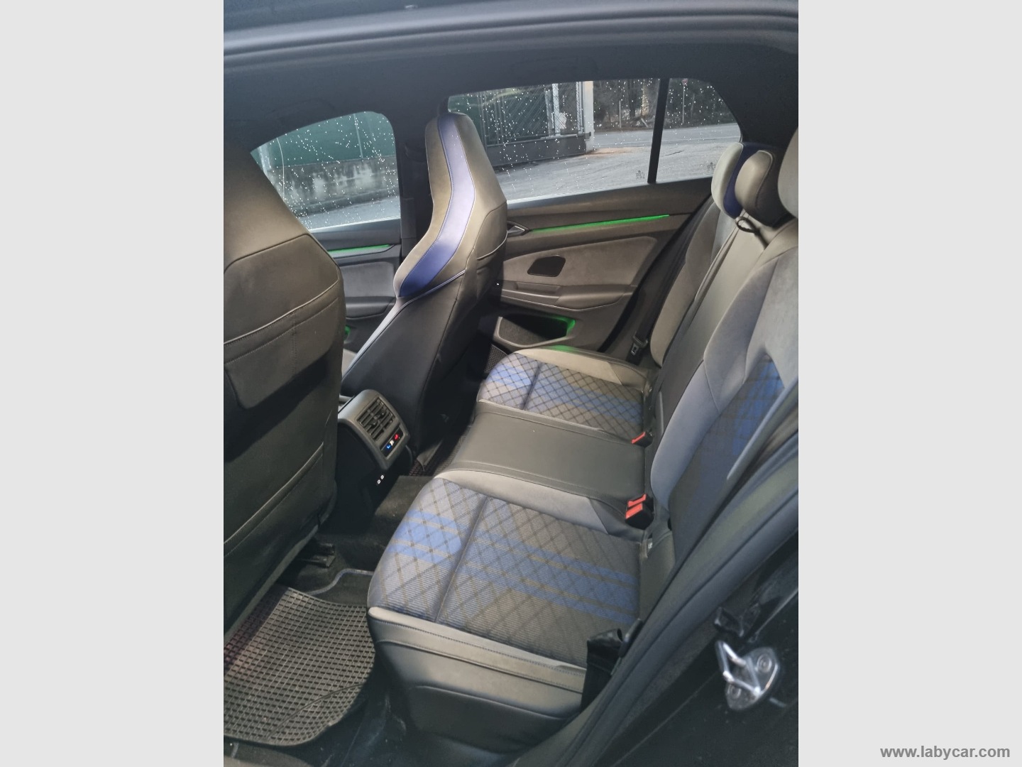 Golf 2.0 TSI R DSG 4Motion 20 years - immagine 18