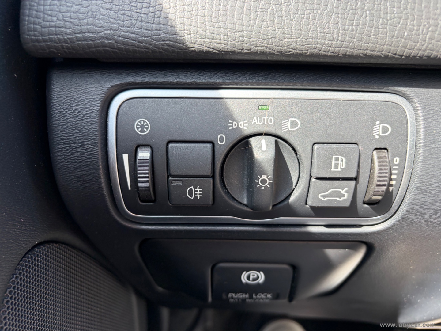 XC60 D3 Geartronic Momentum - immagine 19