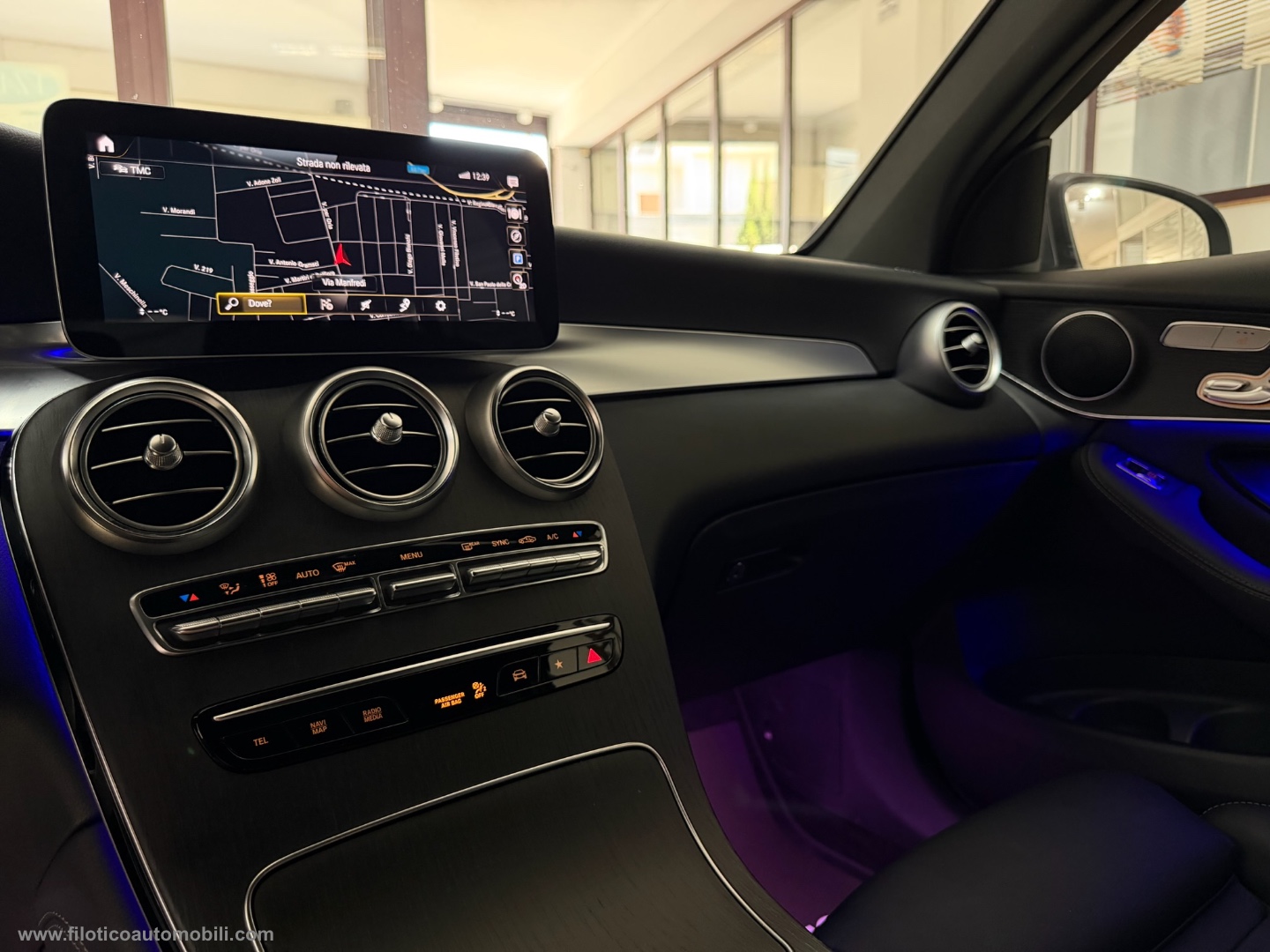 GLC 300 d 4Matic Coupé Premium Plus TETTO APRIBILE- GANCIO TRAINO - LUCI AMBIENT - immagine 19