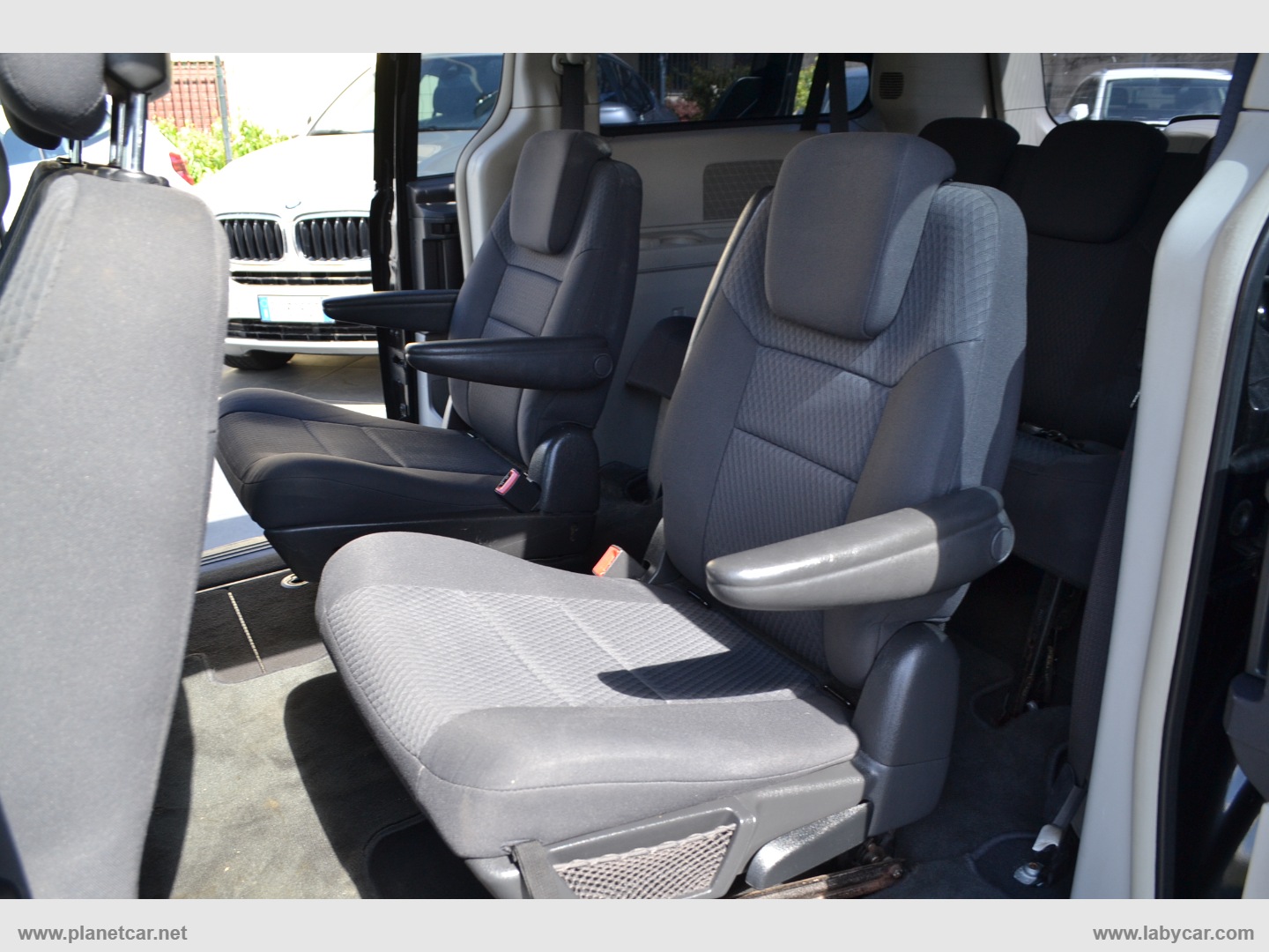 Grand Voyager 2.8 CRD DPF Touring - immagine 19