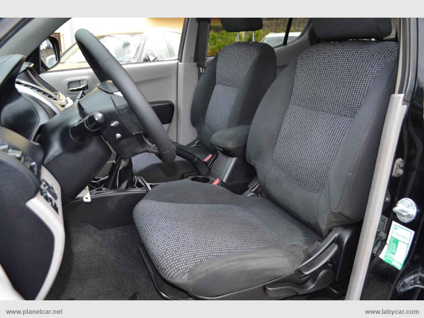 L200 2.5 DI-D DC Invite - immagine 19