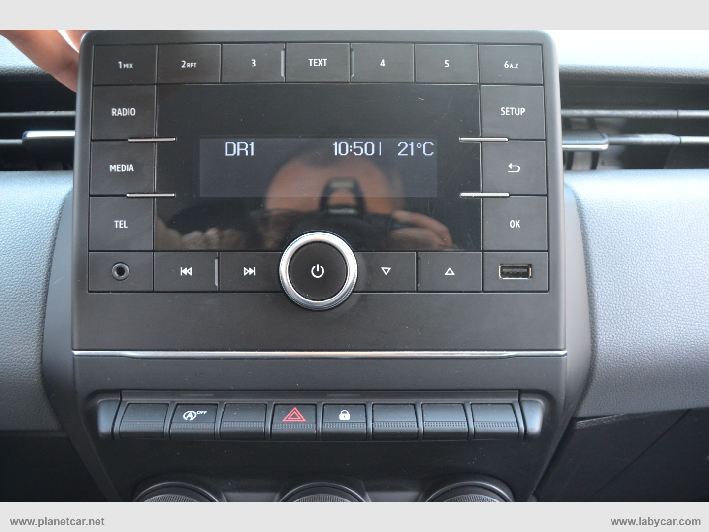 Clio SCe 65 CV 5p. Life - immagine 19