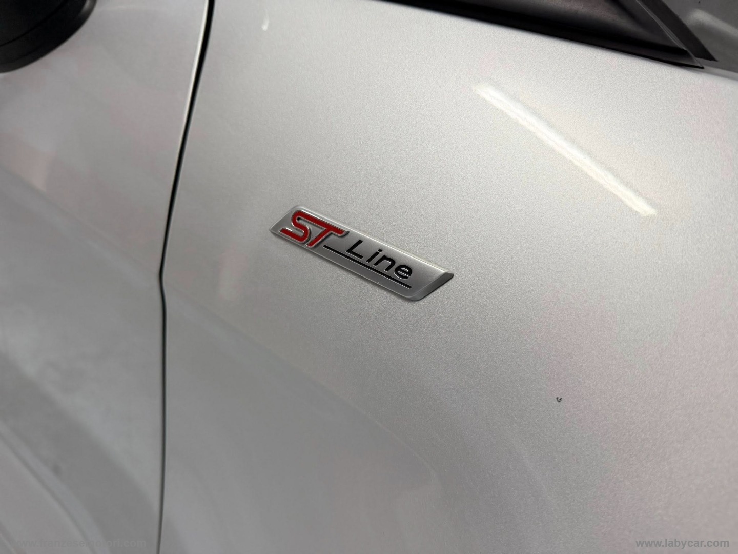 EcoSport 1.5 TDCi 100 CV S&S ST-Line ACCESSORIATA- KM CERTIFICATI- OTTIME CONDIZIONI - immagine 19