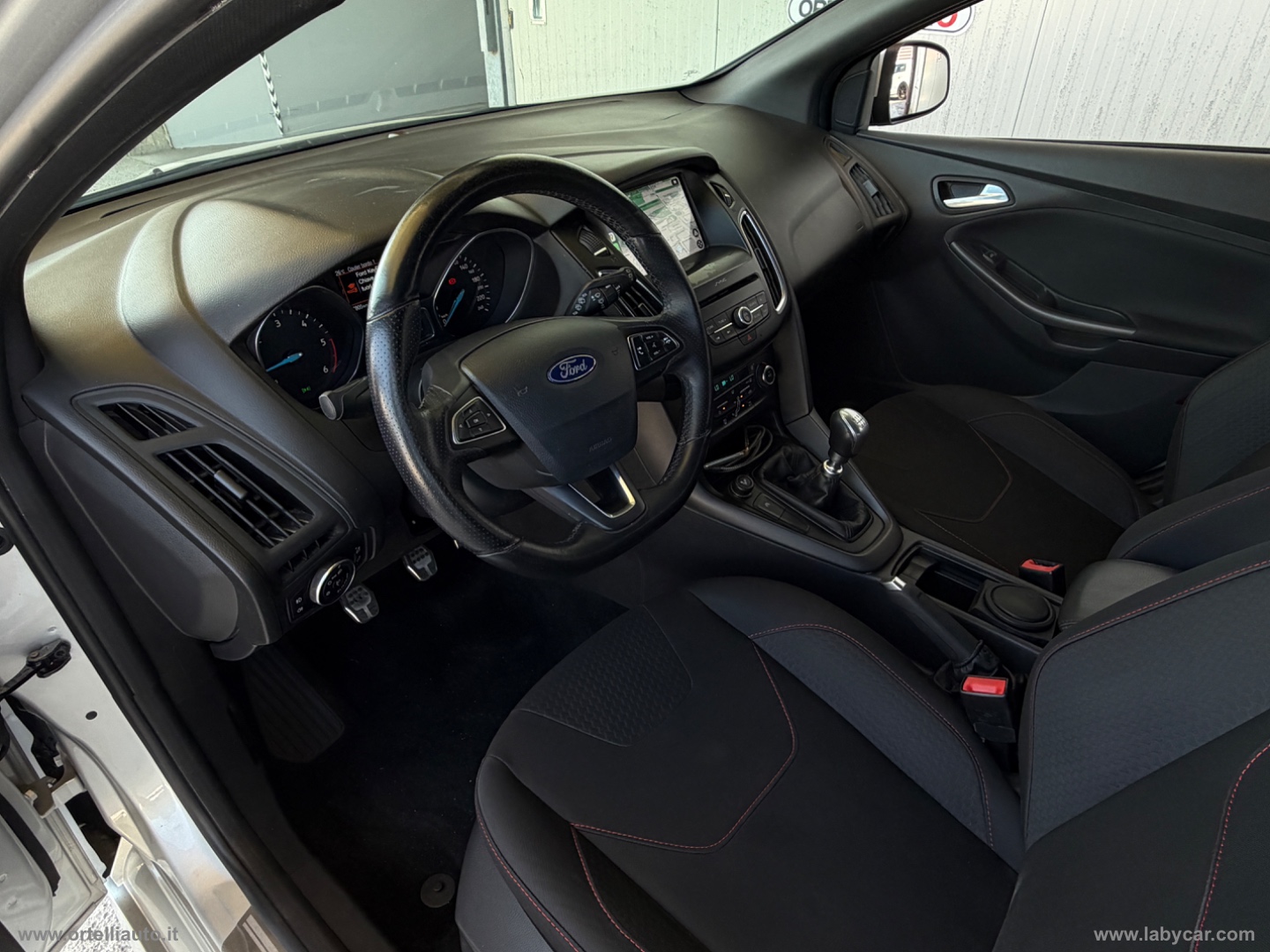 Focus 1.5 EcoBlue 120CV 5p. ST Line - immagine 19