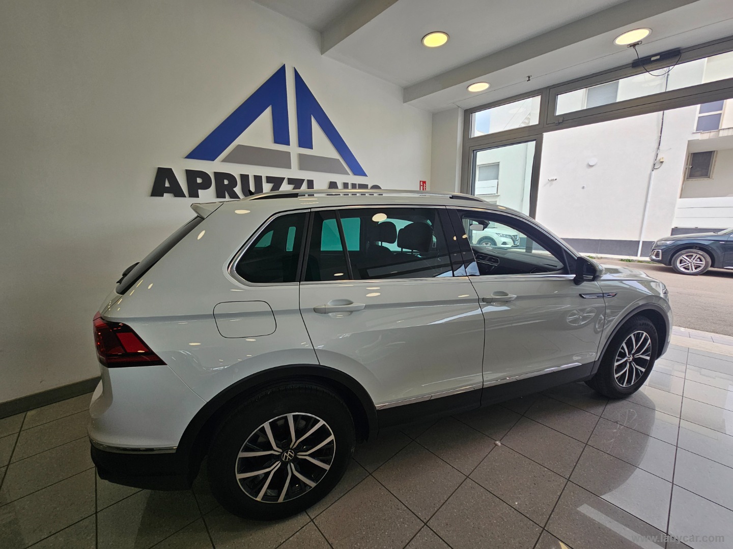 Tiguan 2.0 TDI 150CV SCR DSG Life - immagine 19