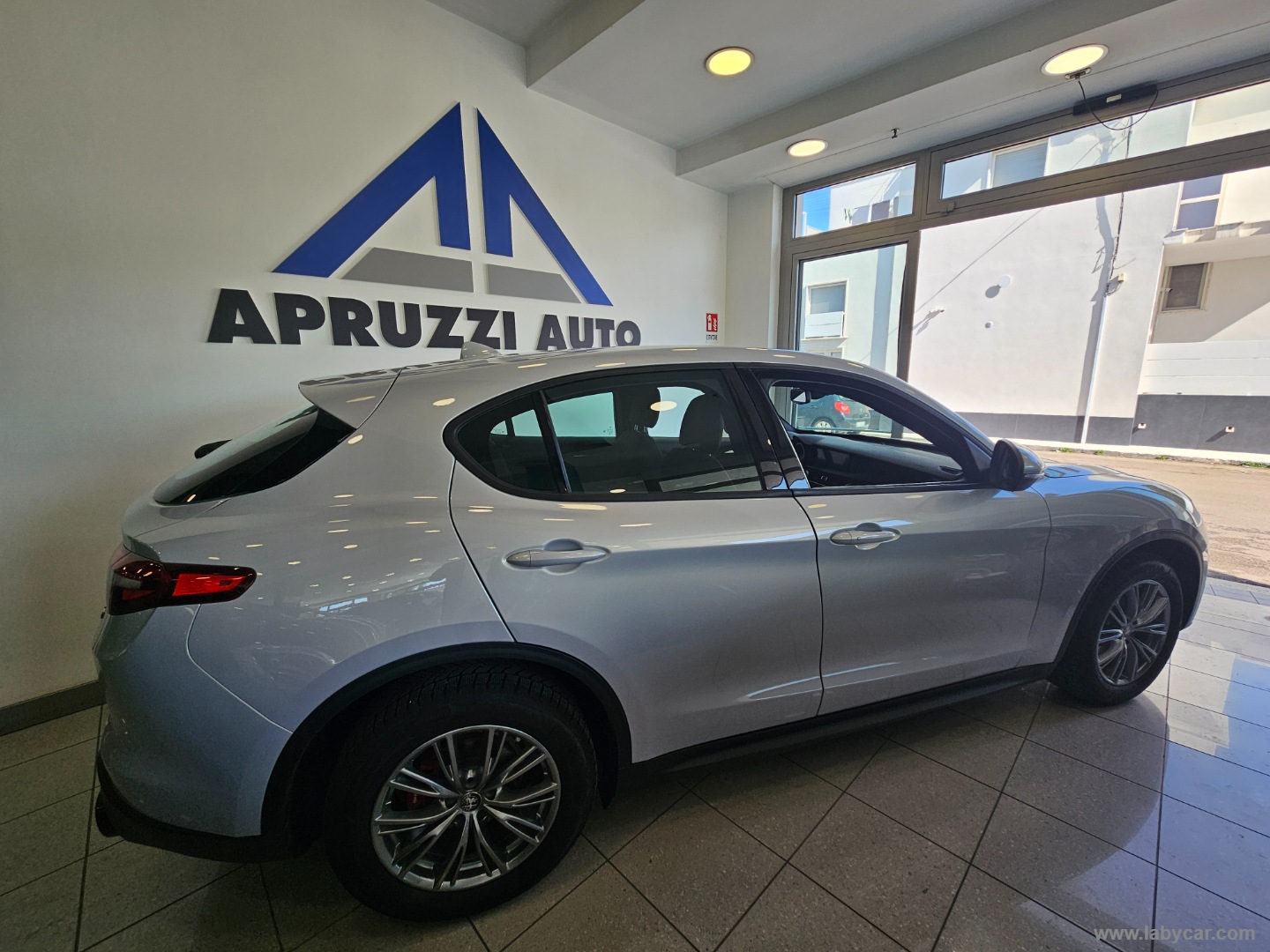 Stelvio 2.2 T.d. 190 CV AT8 Q4 Sup. Bus. - immagine 19