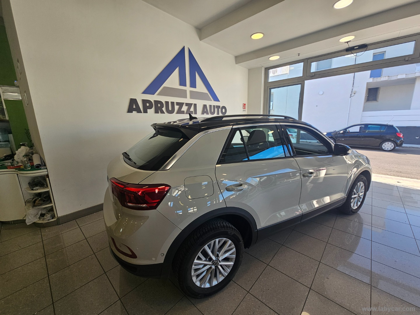 T-Roc 2.0 TDI SCR 150 CV DSG Life - immagine 19