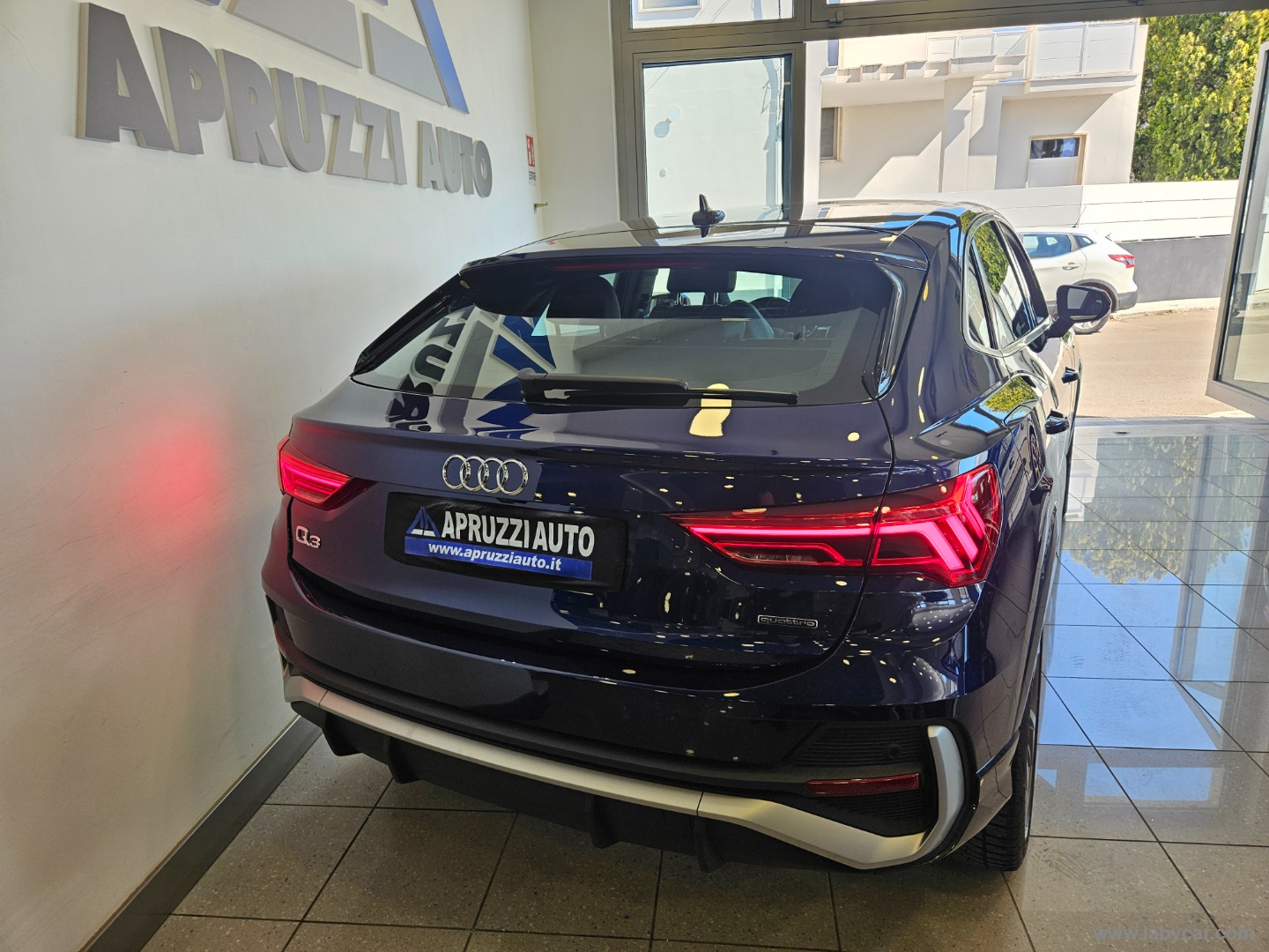 Q3 SPB 40 TDI S tronic quattro S-LINE edition - immagine 19