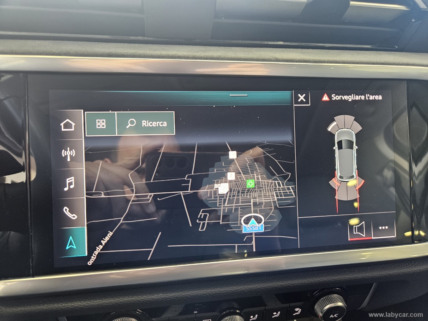Q3 40 TDI quattro S tr. Business Adv. - immagine 19