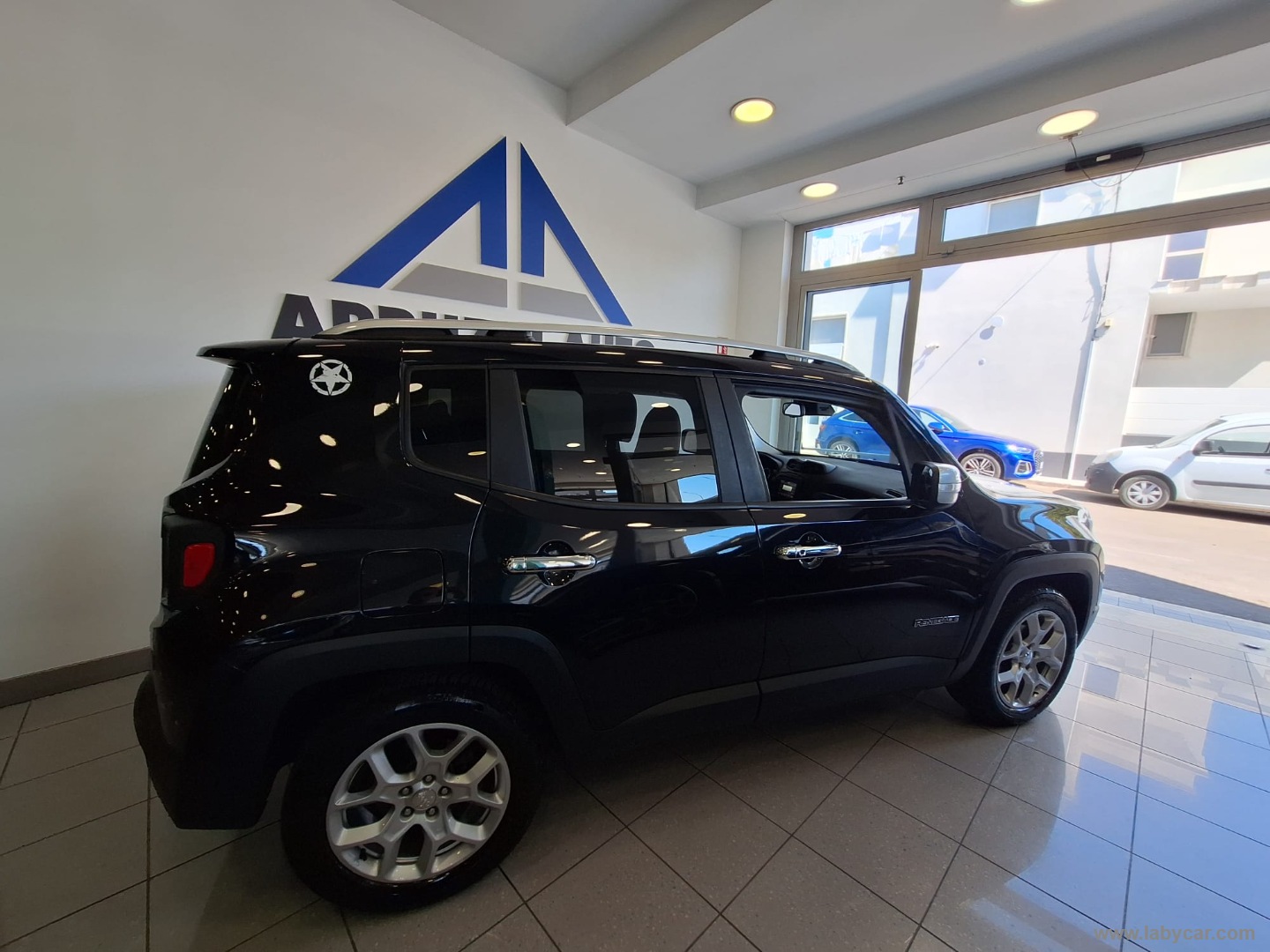 Renegade 1.6 Mjt DDCT 120CV Limited - immagine 19