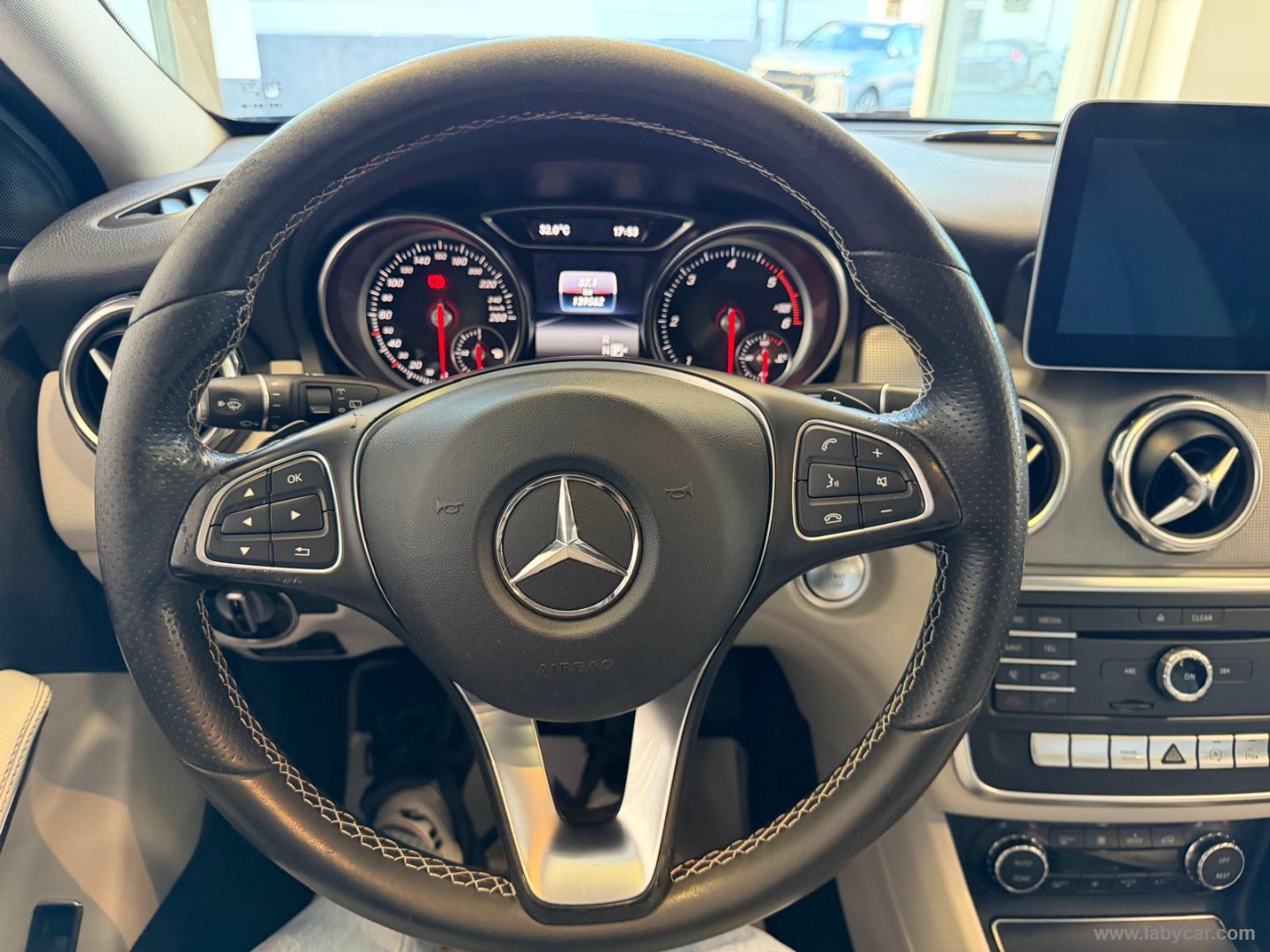 GLA 200 d Automatic Sport - immagine 19