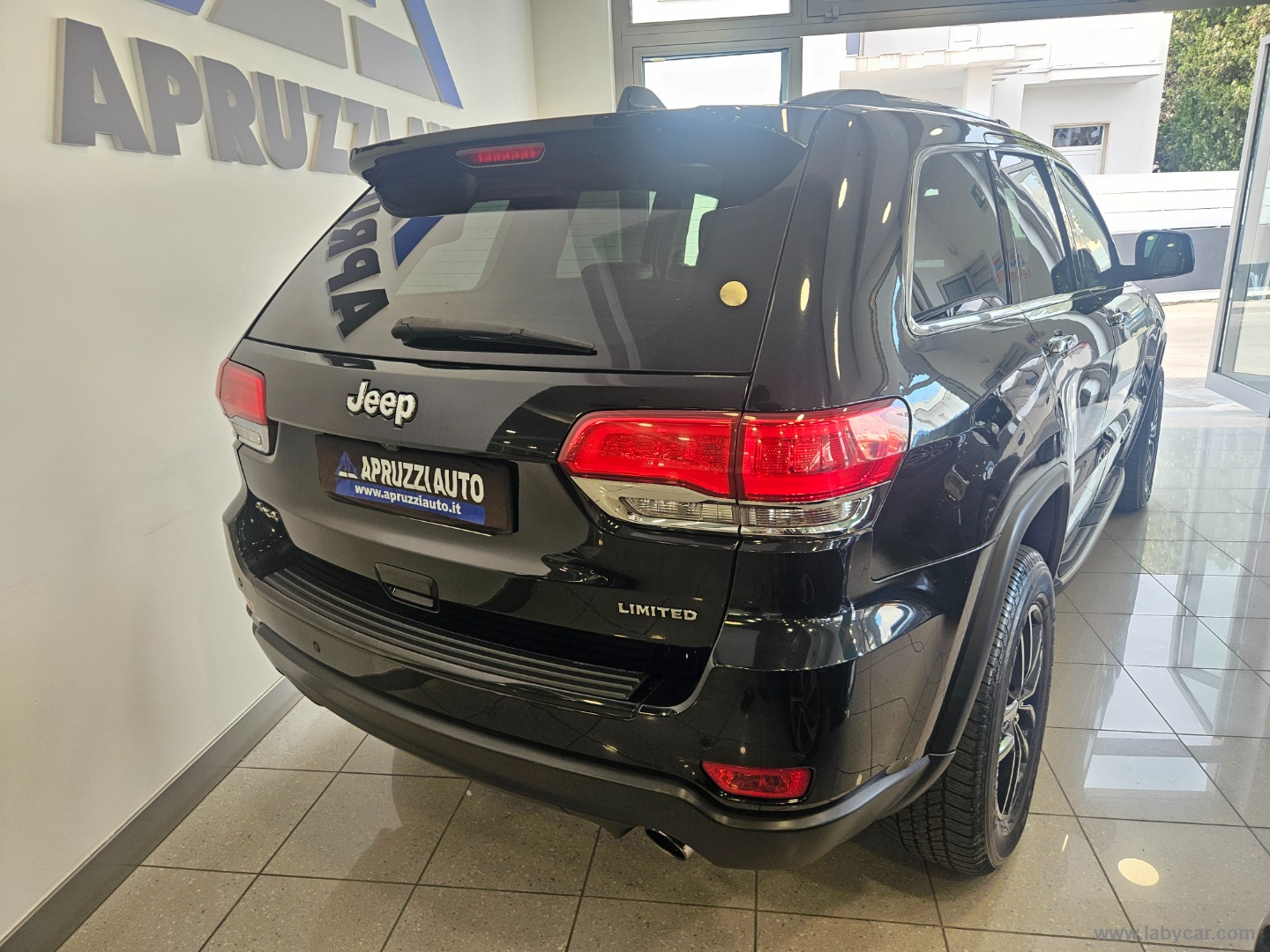 Gr. Cherokee 3.0 V6 CRD 250 MJT II Lim. - immagine 19