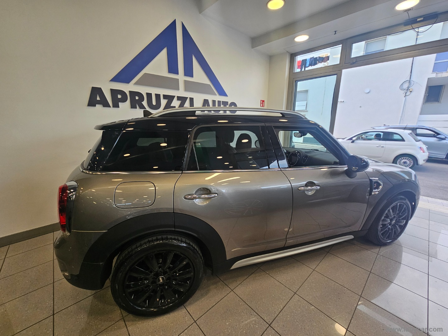 Mini Cooper SD Hype Countryman Aut. - immagine 19