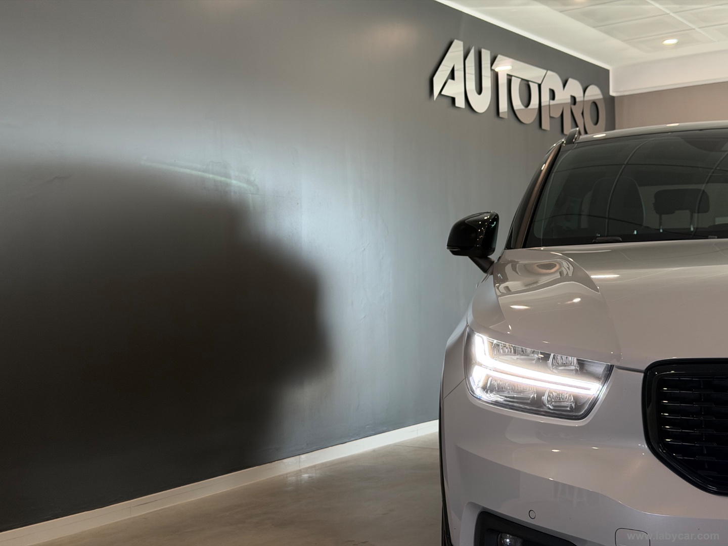 XC40 D3 Geartronic R-design - immagine 19