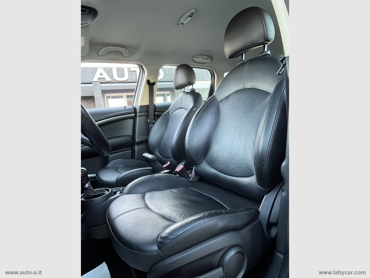 Mini Cooper SD Countryman ALL4 - immagine 19