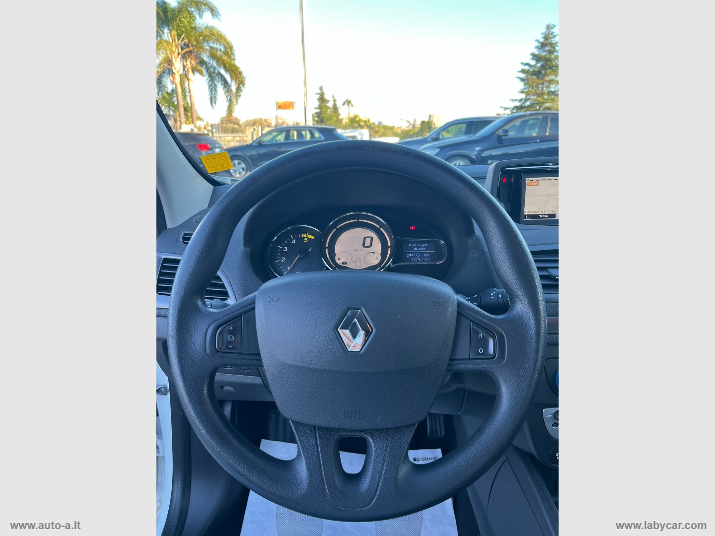 Mégane 1.5 dCi 110 CV SporTour Wave - immagine 19
