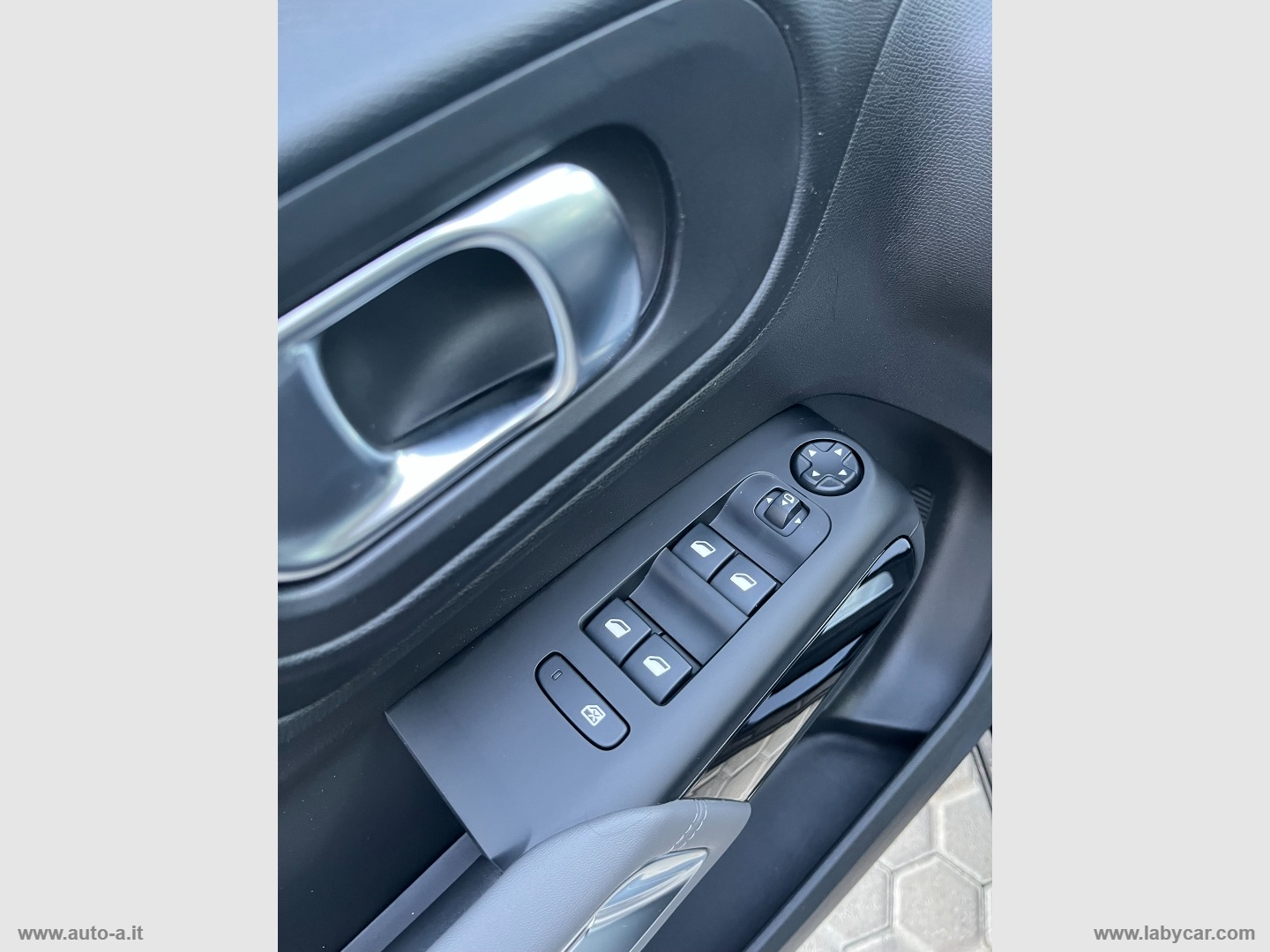 C5 Aircross BlueHDi 130 S&S Shine - immagine 19