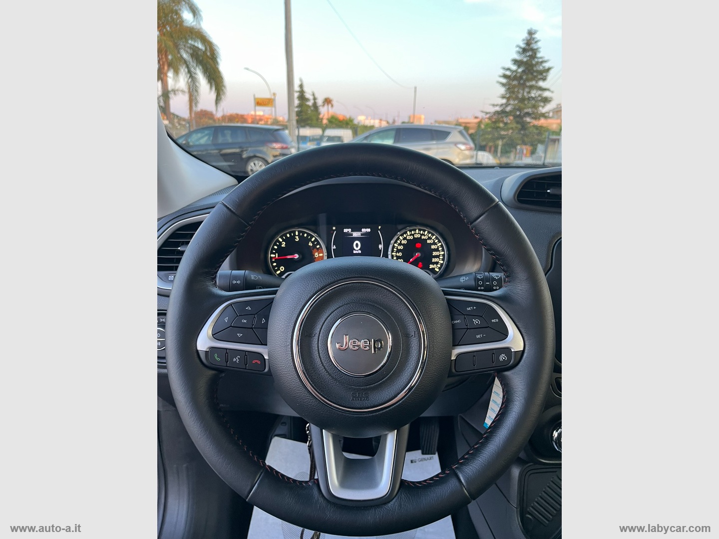 Renegade 1.6 Mjt 120CV Longitude - immagine 19