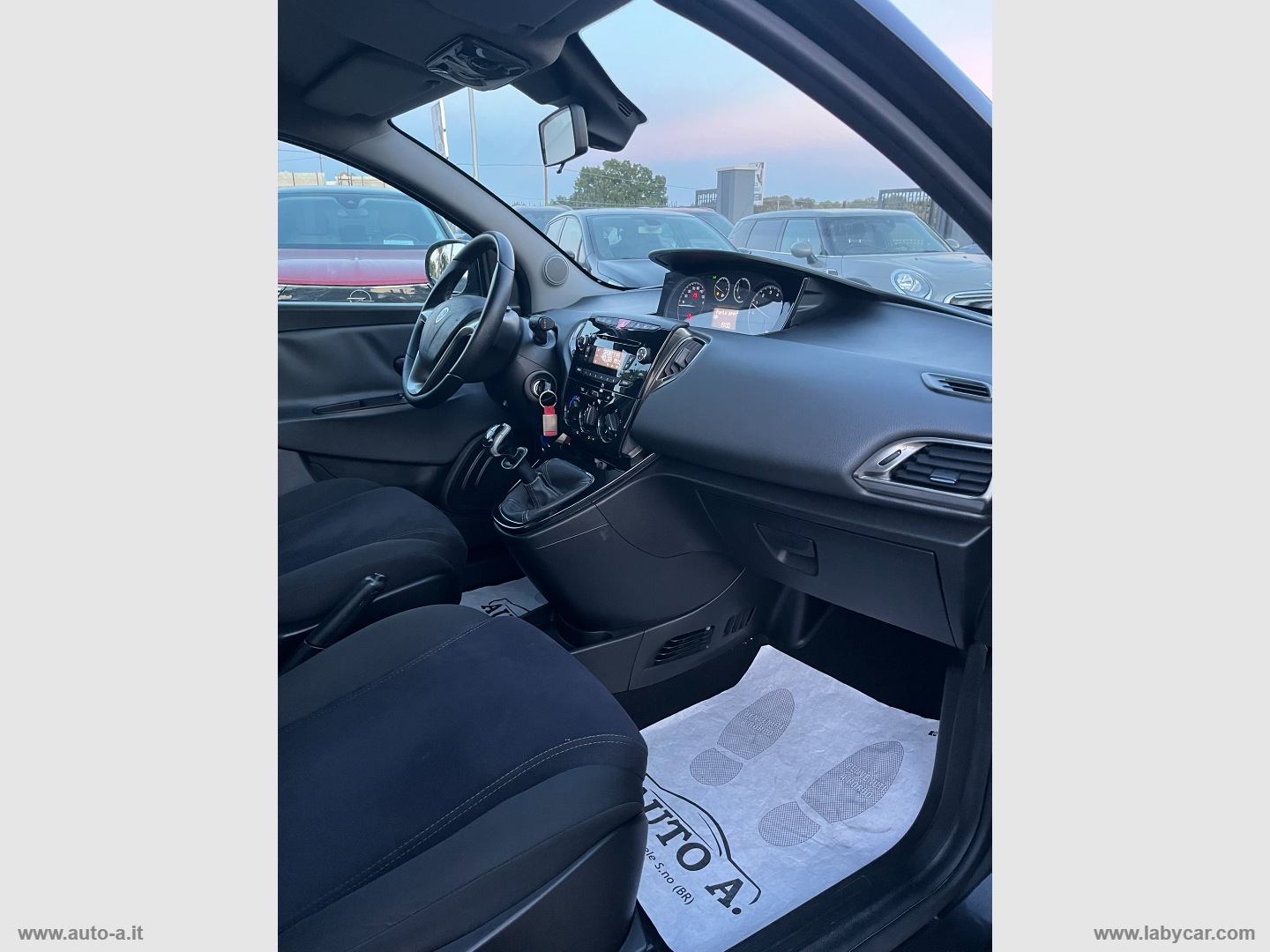 Ypsilon 1.2 69 CV 5p. S&S Silver - immagine 19
