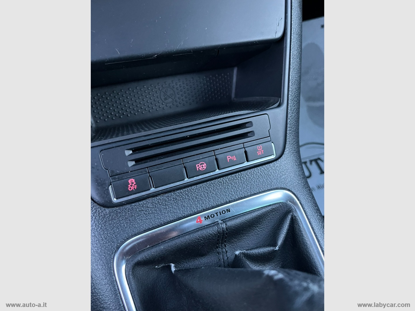 Tiguan 2.0 TDI 4MOTION Sport & Style - immagine 19