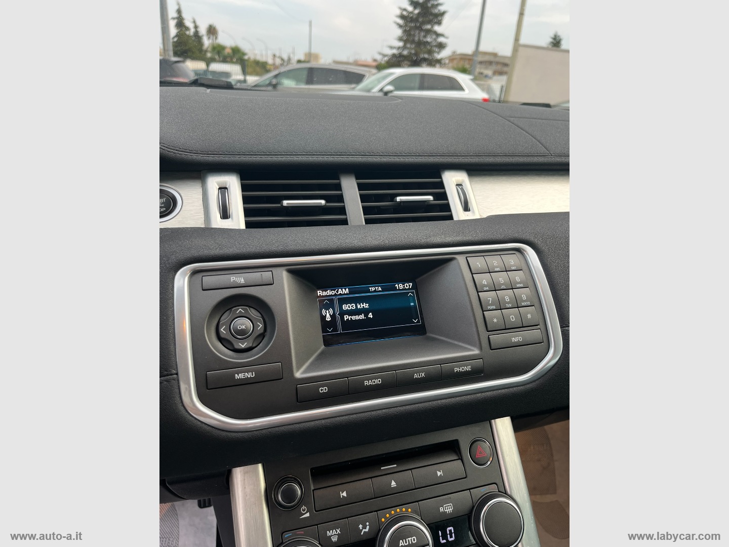 RR Evoque 2.2 TD4 5p. Prestige - immagine 19