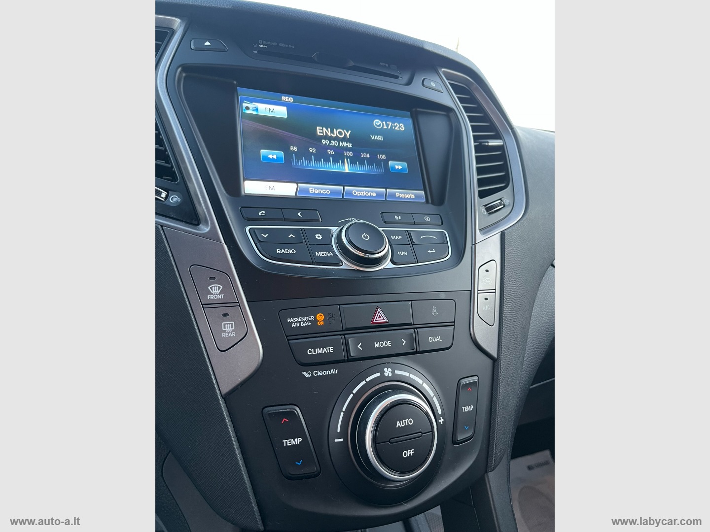 Santa Fe 2.2 CRDi 4WD A/T Style - immagine 19