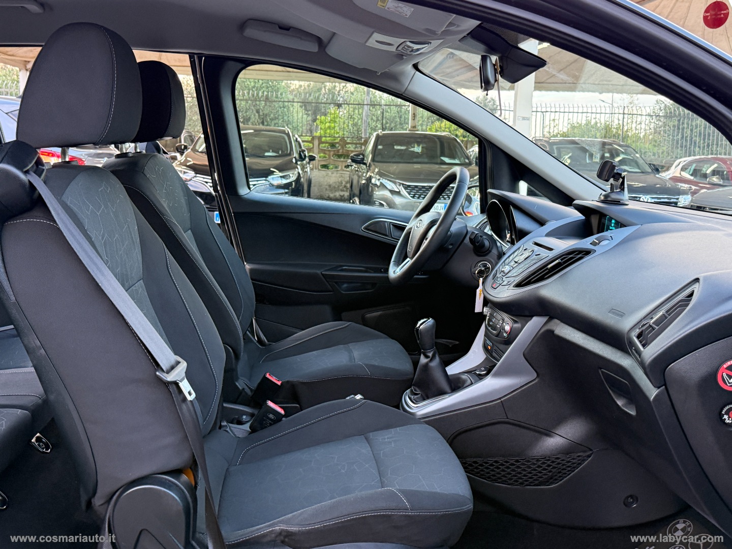 B-Max 1.4 90 CV GPL Business Titanium - immagine 19