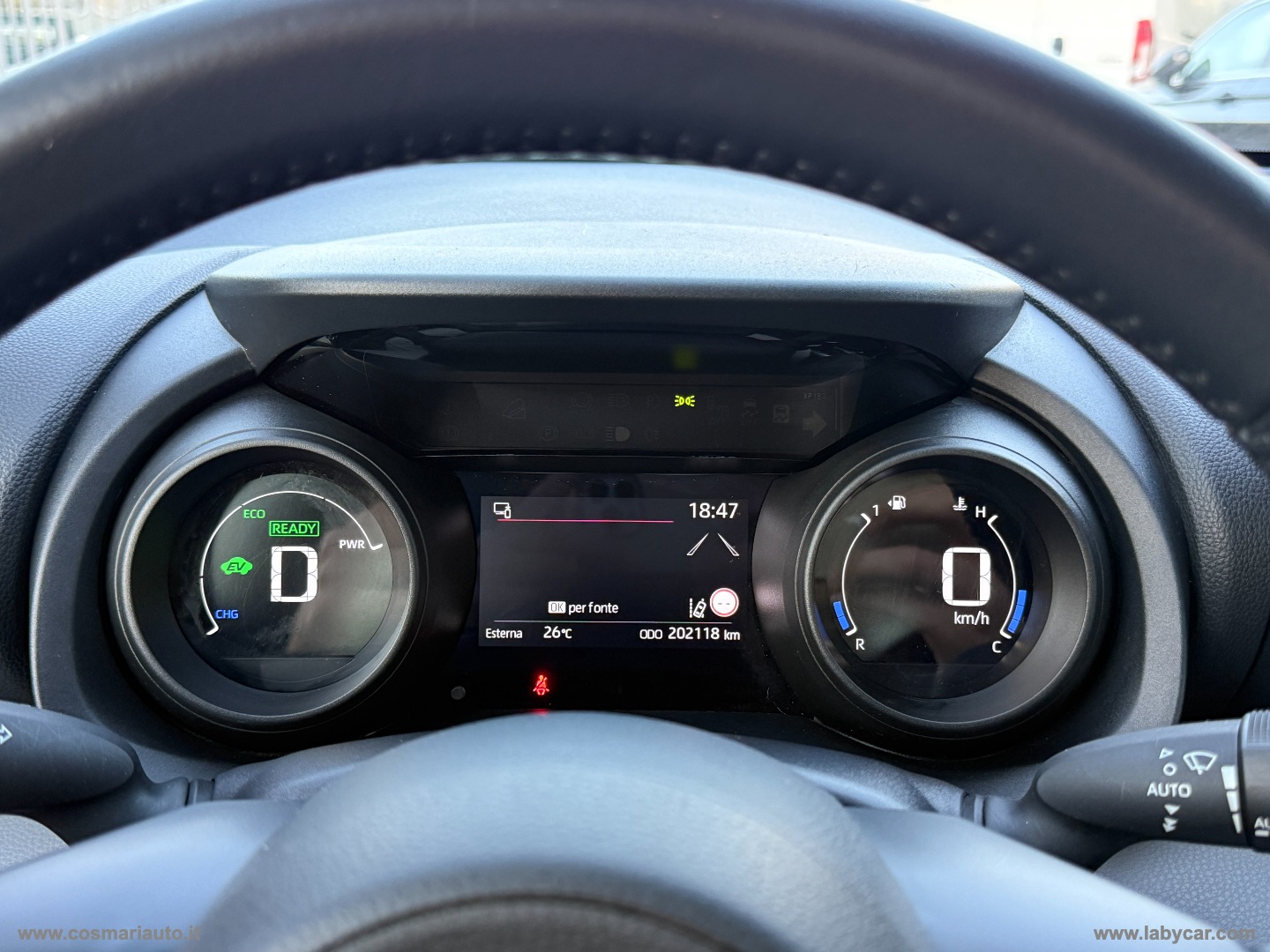Yaris Cross 1.5 Hybrid 5p. E-CVT Active - immagine 19