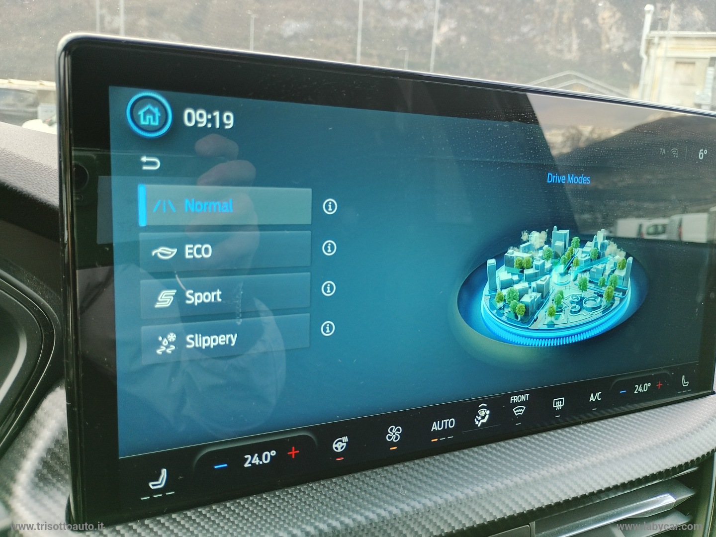 Kuga 2.5 Full Hybrid 151CV - immagine 19