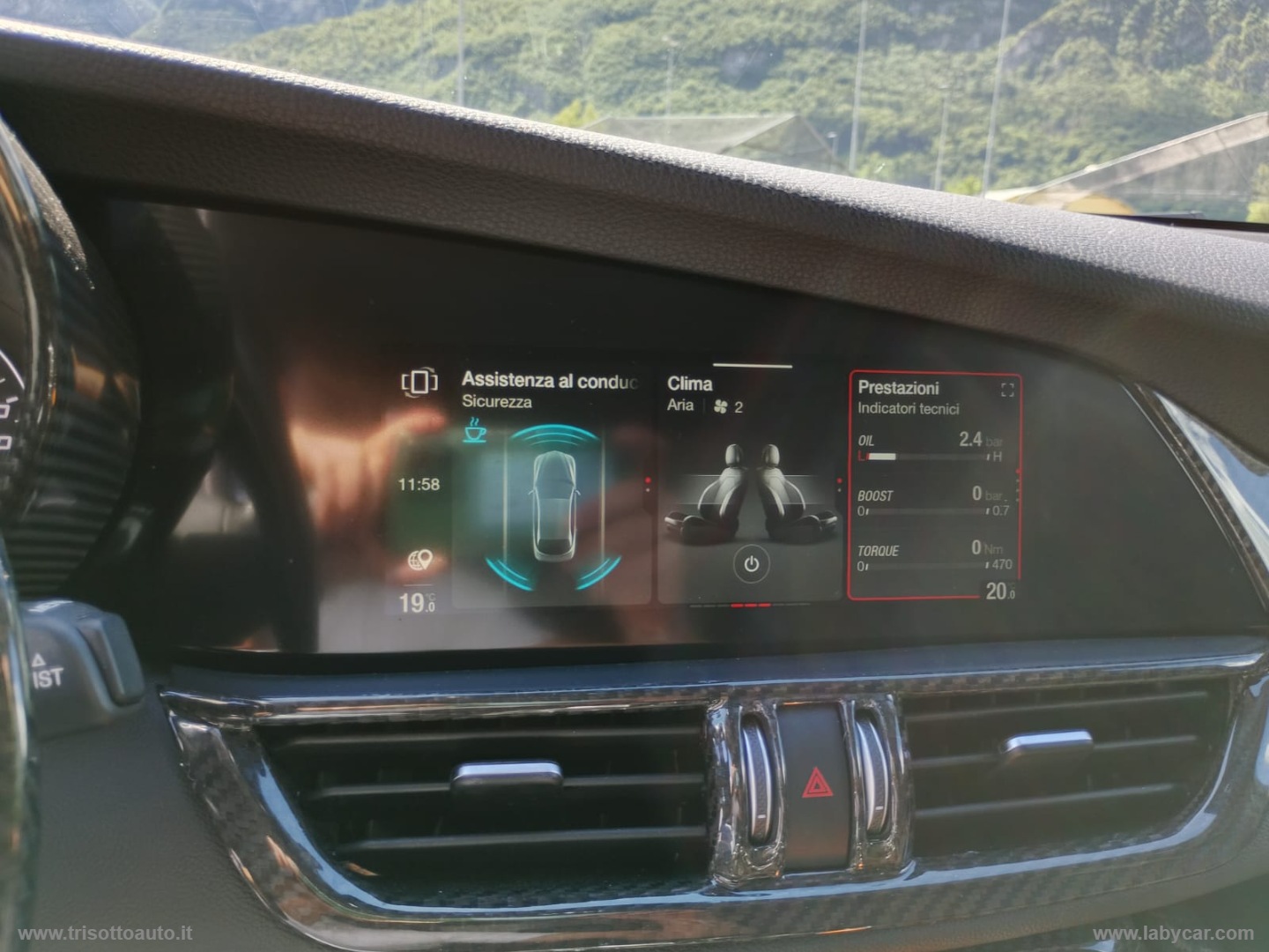 Giulia 2.2 TD 210 CV AT8 AWD Q4 Veloce - immagine 19