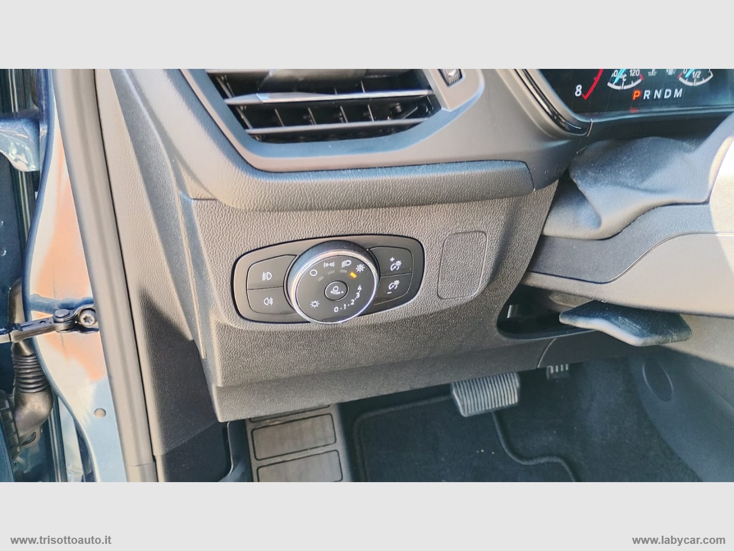 Focus 1.0 EcoBoost Hybrid 125CV Powershift SW ST-Line - immagine 19