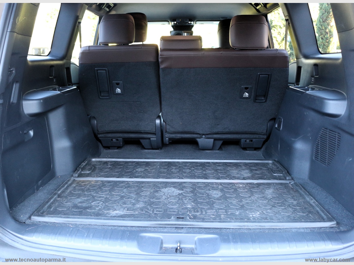 Land Cruiser 2.8 D4D A/T AWD Adventure - immagine 19