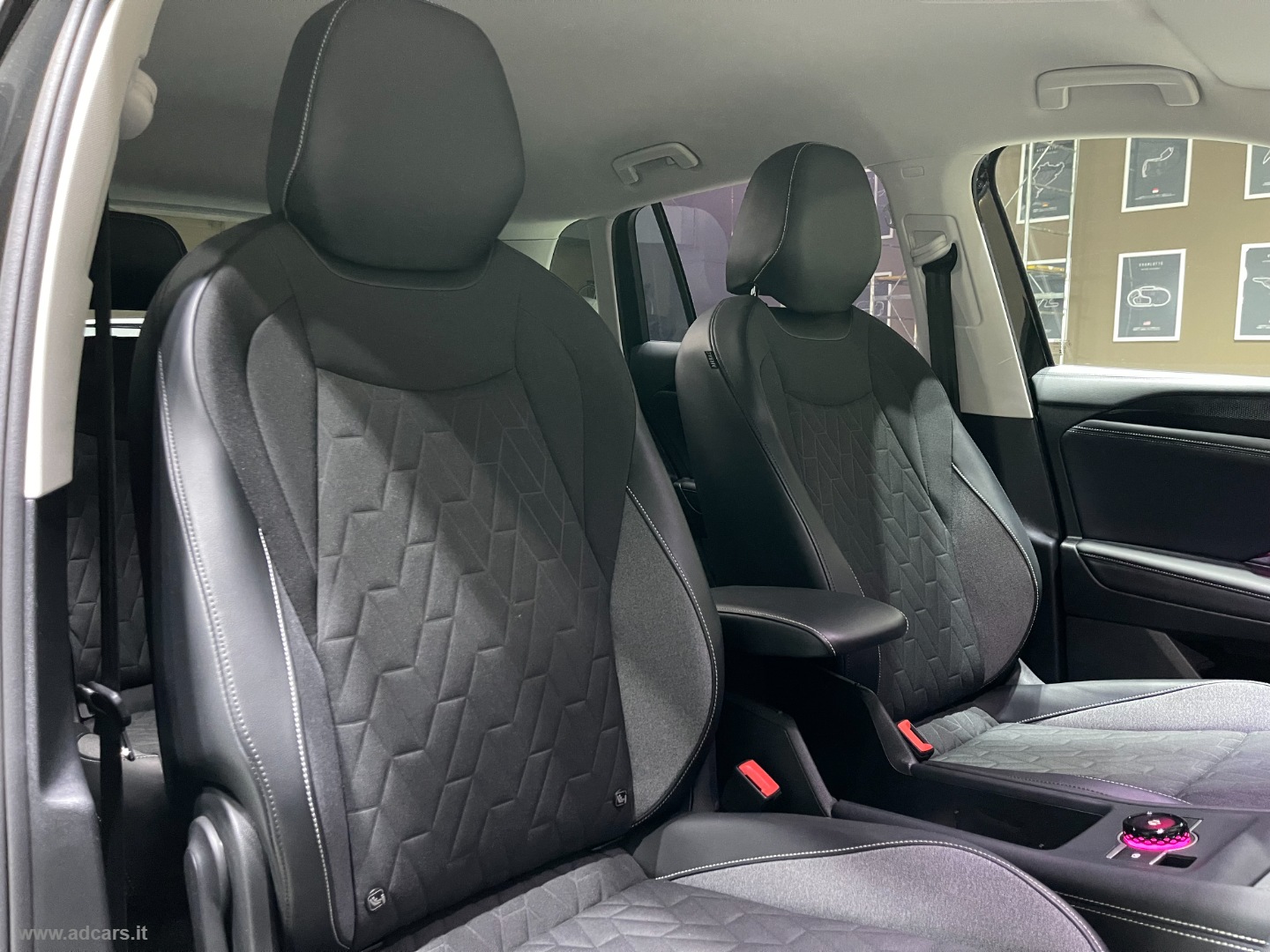 Tiguan 1.5 eTSI 150 CV DSG Life *TELECAMERA 360*PACK LUCI* - immagine 19
