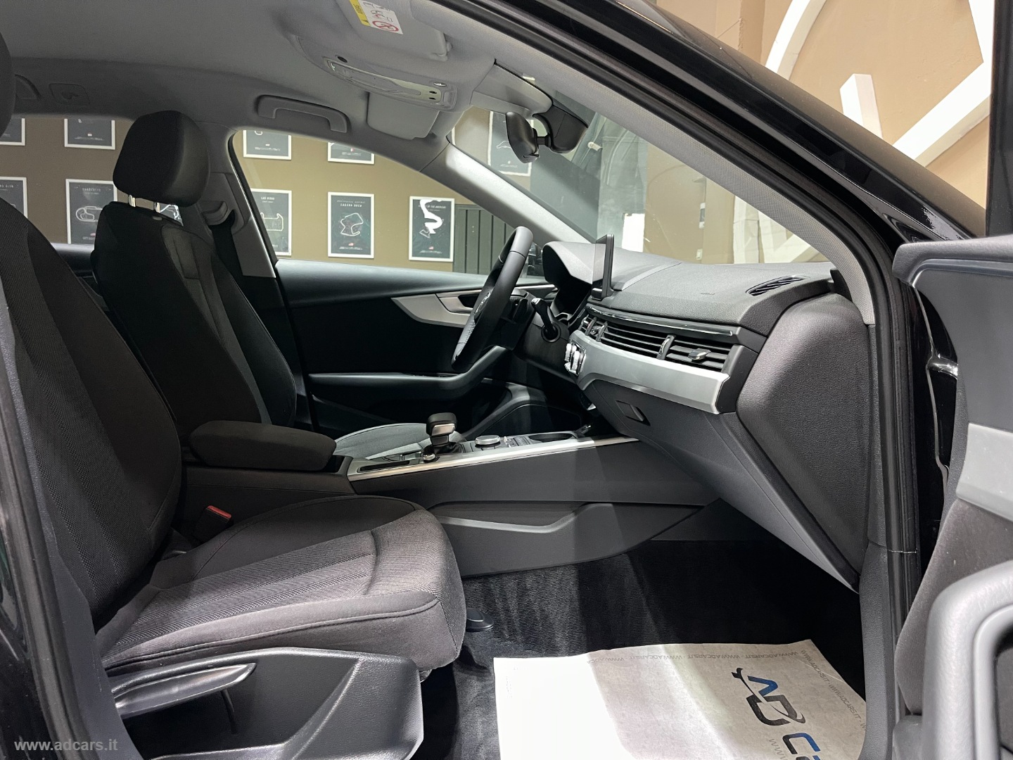 A4 Avant 2.0 TDI 150CV S tr. Business *CLIMA 3 ZONE*FARI LED* - immagine 19